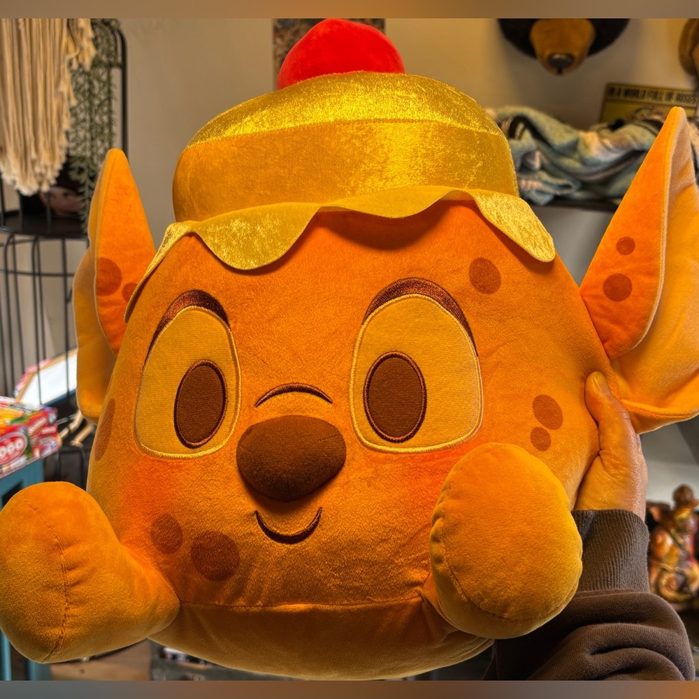 The Disney Stitch Pineapple Upside-Down Cake Munchlings